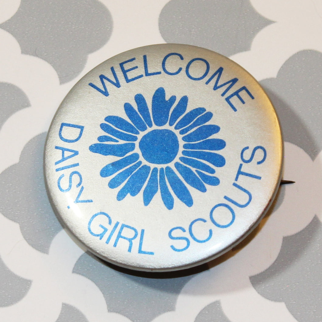 Button - Silver Daisy Welcome